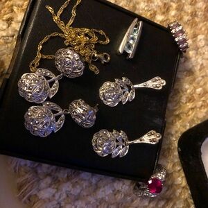 Jewelry bundle